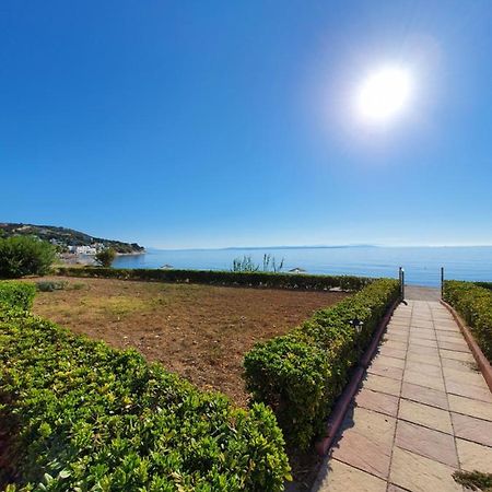 Marine Apartments Venetiko Paralia Agias Foteinis Екстериор снимка